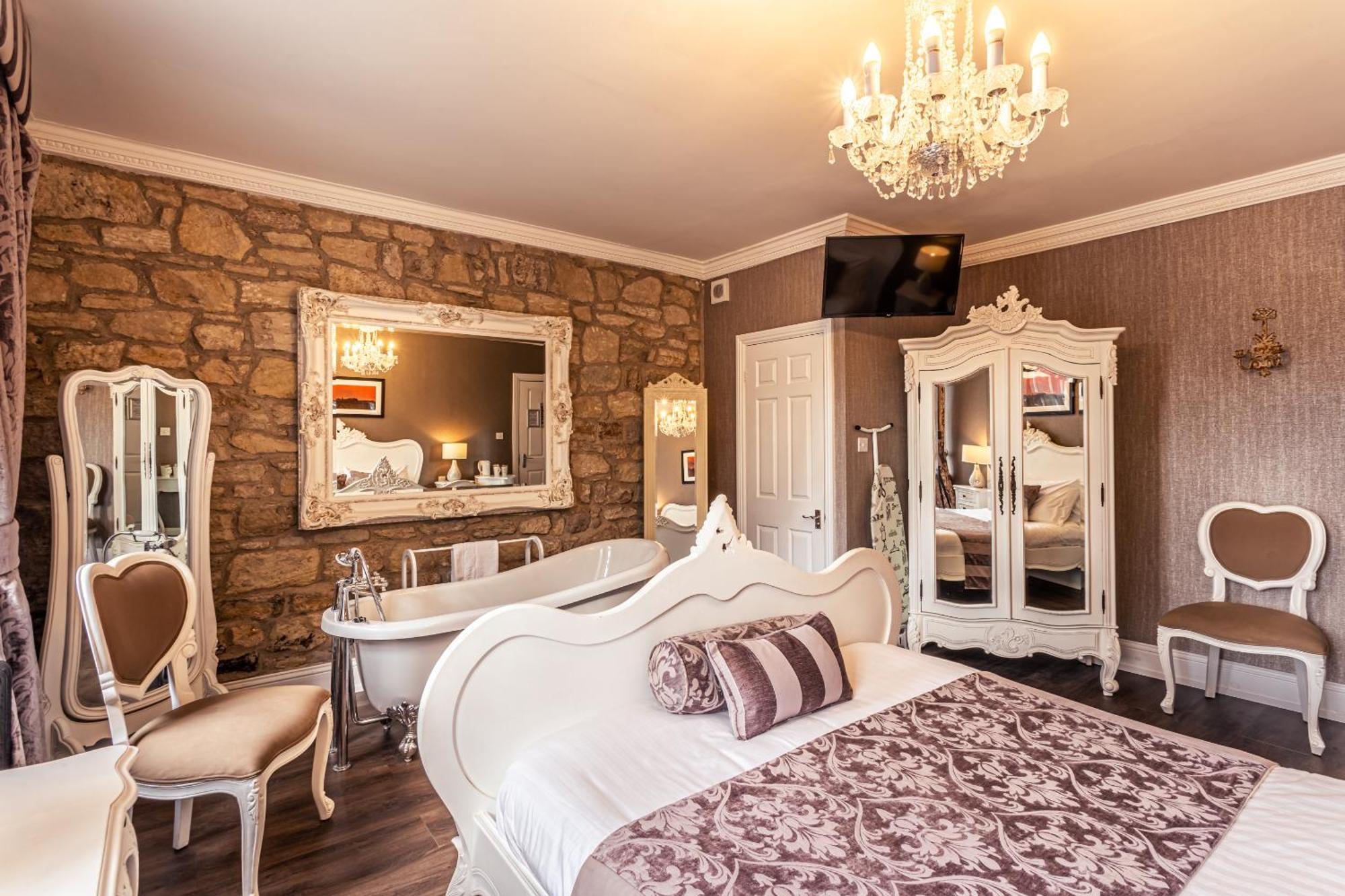 The Sun Hotel Warkworth Rum bild
