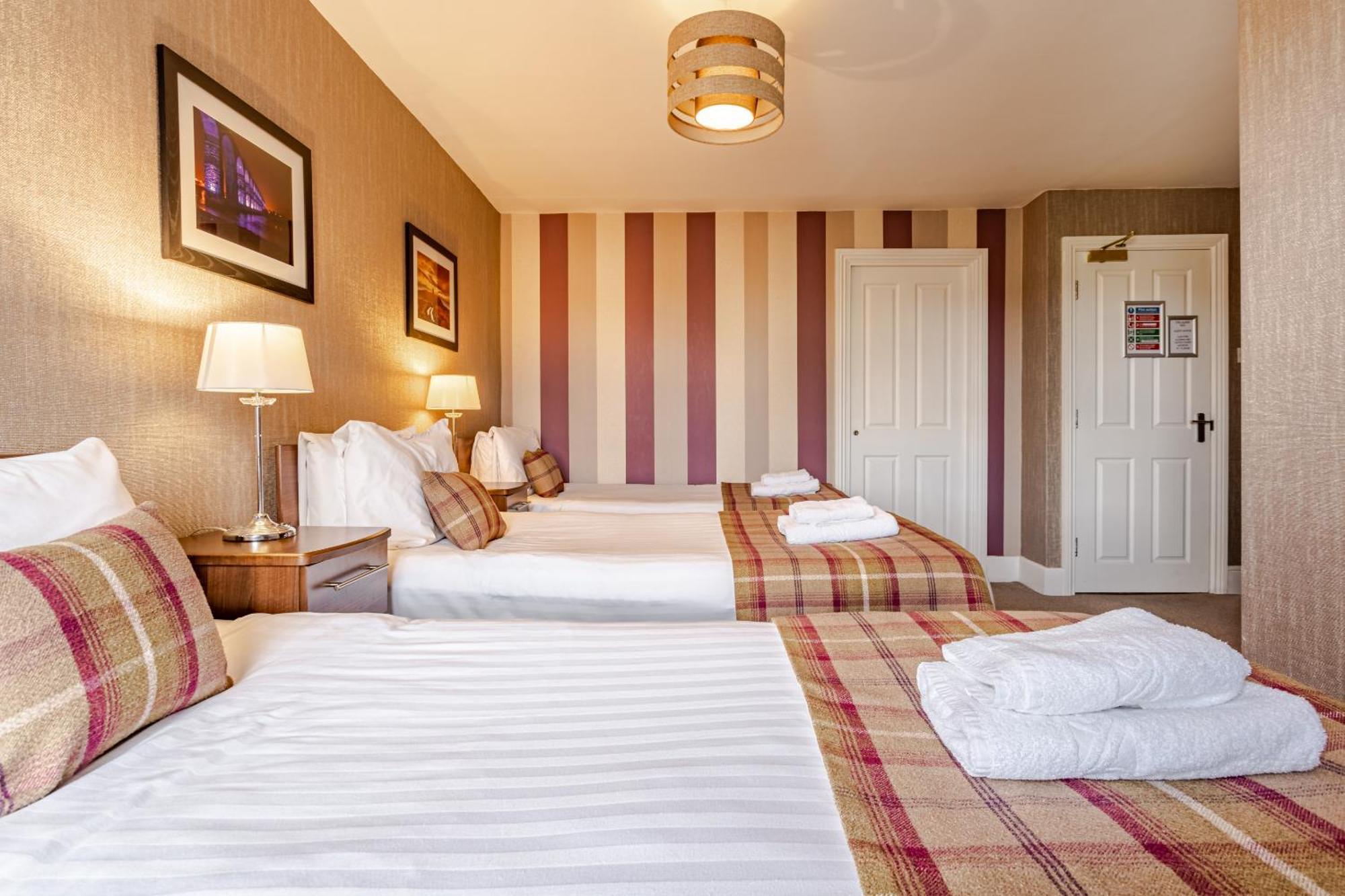 The Sun Hotel Warkworth Rum bild